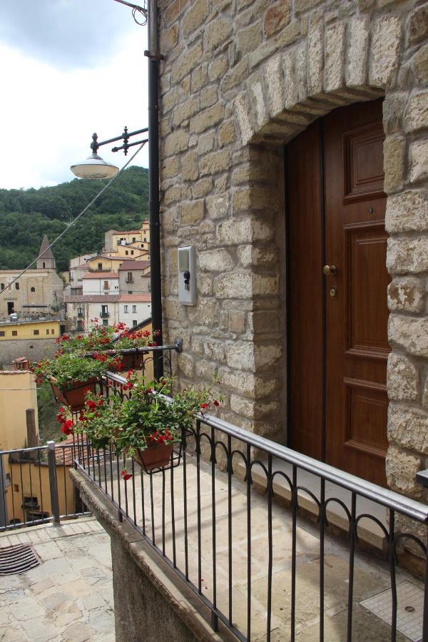 Casa Vacanze Sud E Magia 카스텔메자노 외부 사진