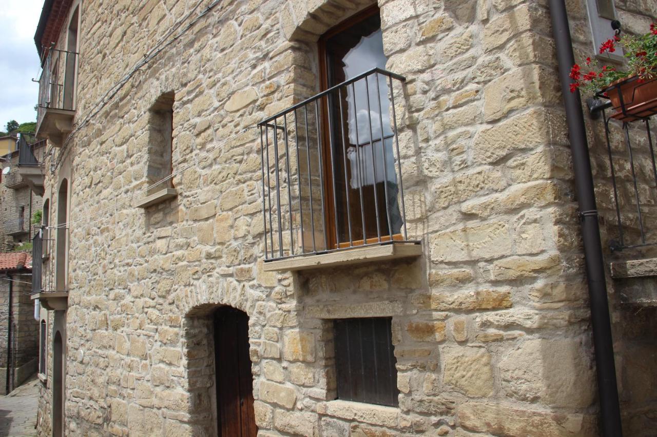 Casa Vacanze Sud E Magia 카스텔메자노 외부 사진